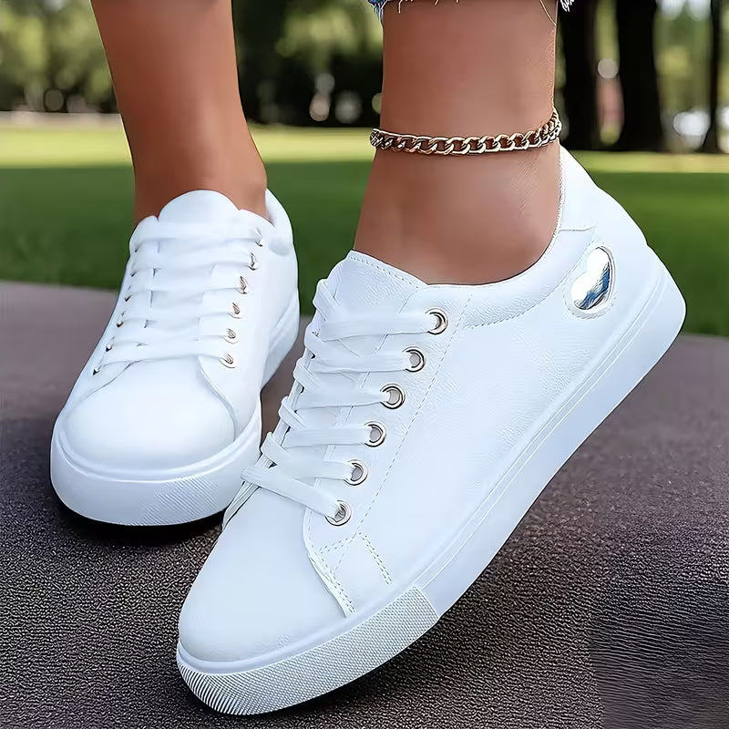 Ladies' lightweight casual shoes