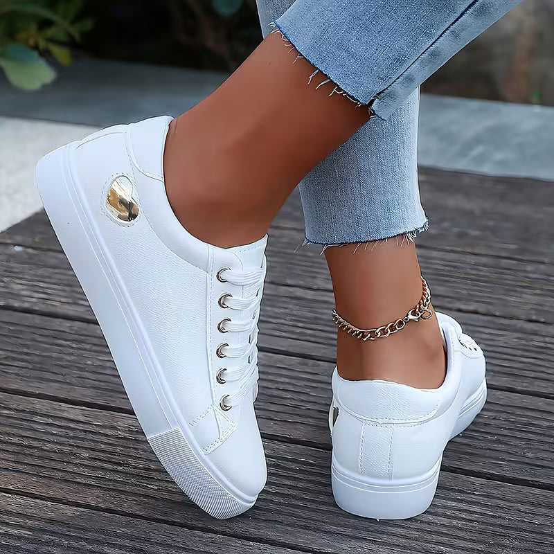 Ladies' lightweight casual shoes
